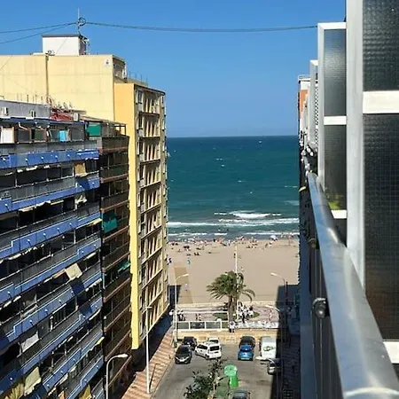 Beachside Haven In - Terrace & Sea Views Apartamento