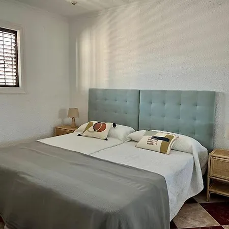 Beachside Haven In - Terrace & Sea Views Apartamento